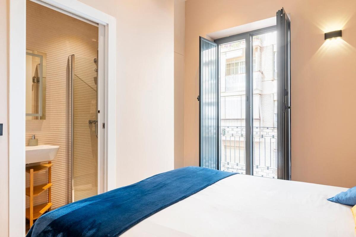 Deluxe Twobedroom Apartment Seville Downtown Экстерьер фото